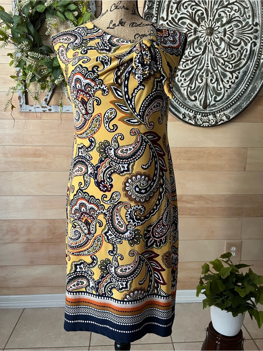 Enfocus Studio Yellow Paisley Midi Dress with Tie-Neck Size 4